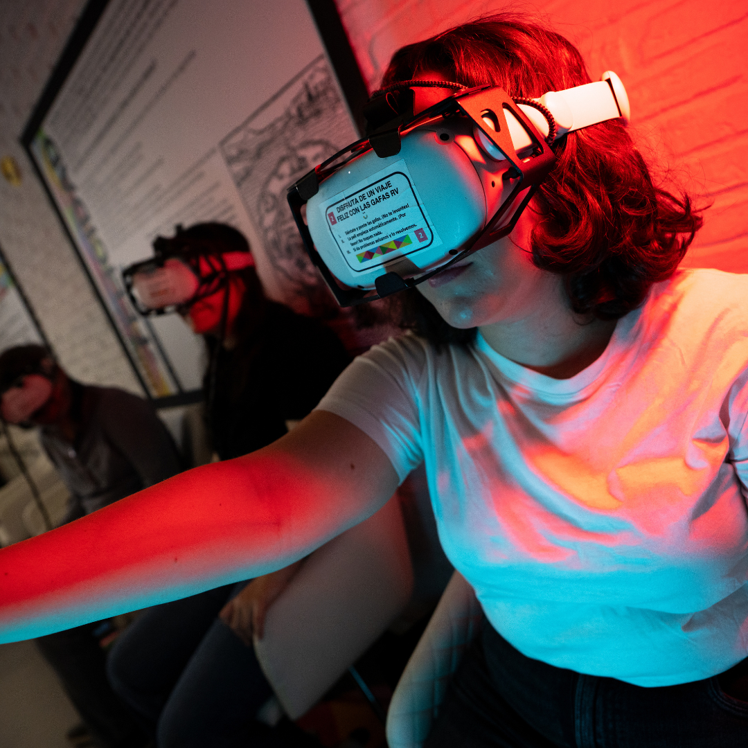 Realidad virtual en un mundo feliz